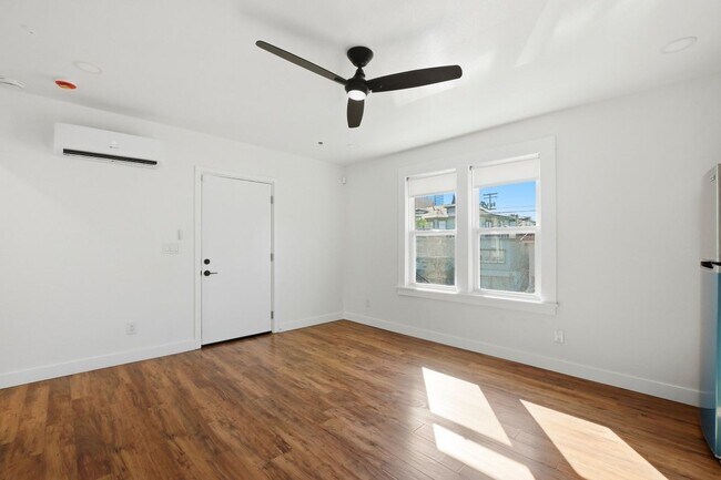312 Brookes Ave Unit B1