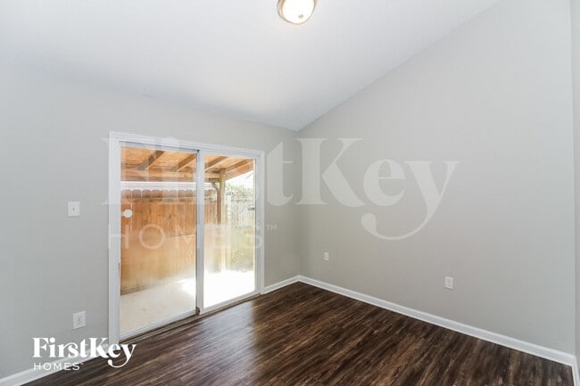 Photo - 7825 Fallstone Rd