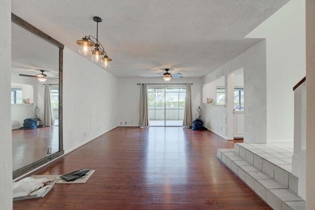 Photo - 6391 Riverwalk Ln