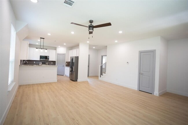 Photo - 3817 Winfield Ave