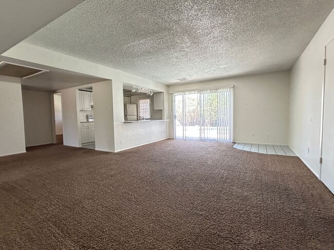 Photo - 4 BEDROOM HOME WITH PRIVATE POOL