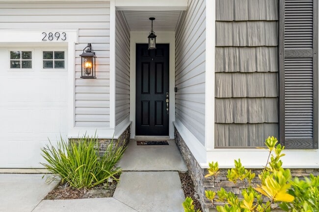 Photo - 2893 Farmall Dr