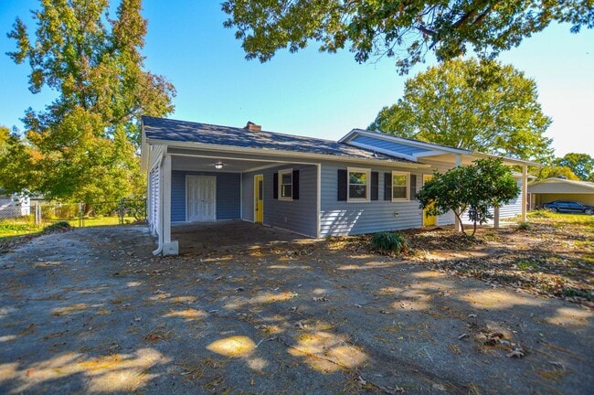 Photo - 5385 Macy Grove Rd