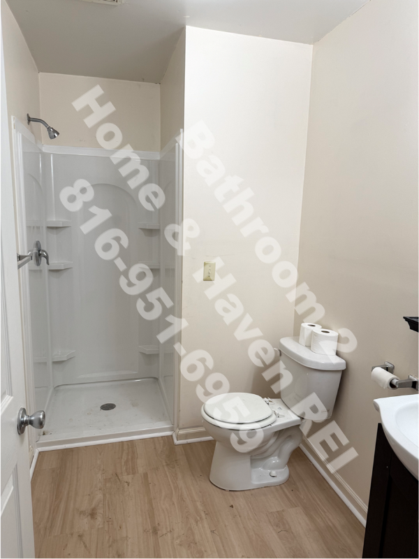 Photo - 830 W Scott St