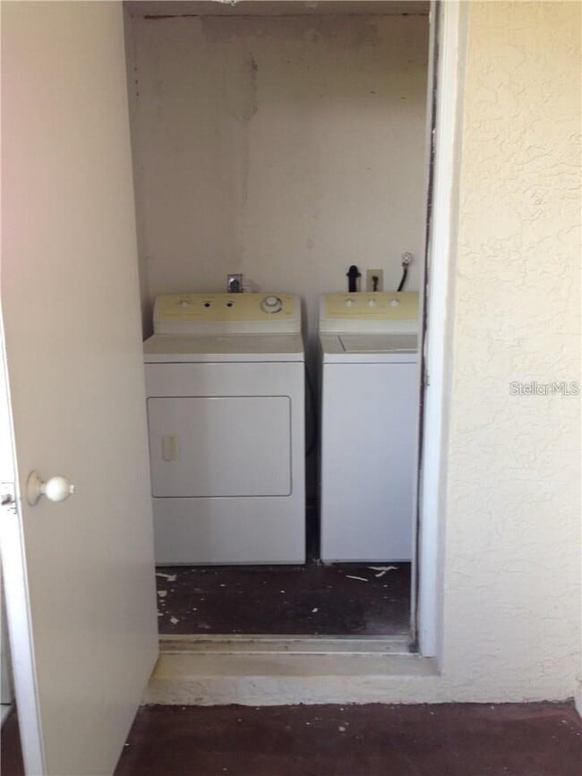 Building Photo - 1st floor condo in the Beulah condo complex. Unit A111