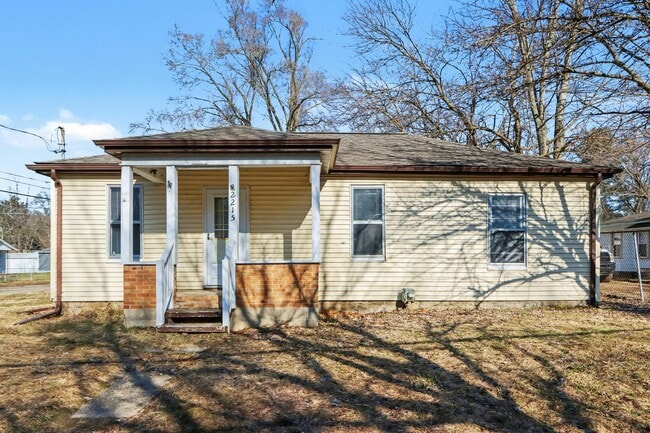 Photo - 2215 Mt Olivet Rd