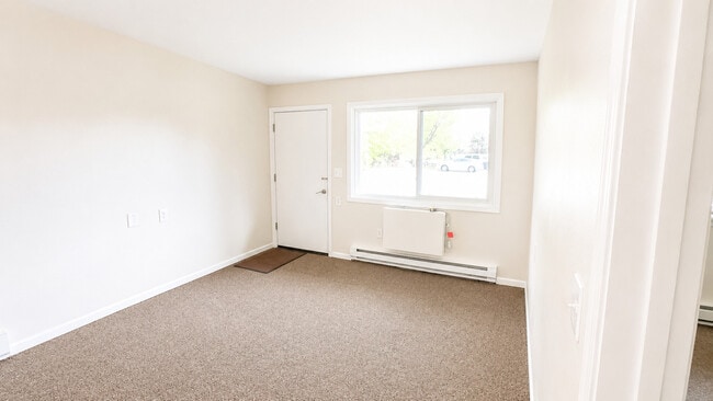 Photo - Freedom Ring Apartments