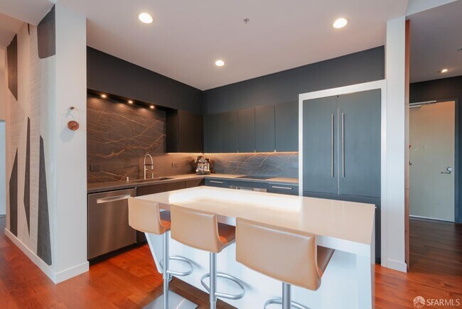 Photo - 1160 Mission St