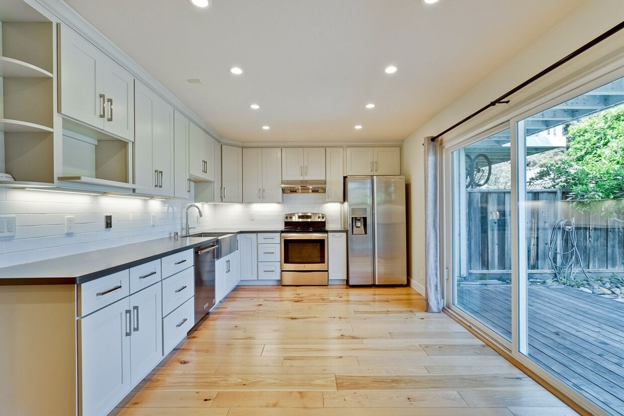 Spacious 3BR 1.5BA townhouse in Mountain View - Spacious 3BR 1.5BA townhouse in Mountain View
