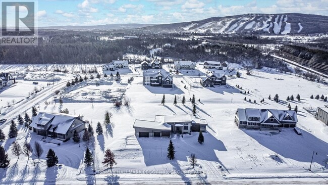 Photo - 7 Meadowlark Way