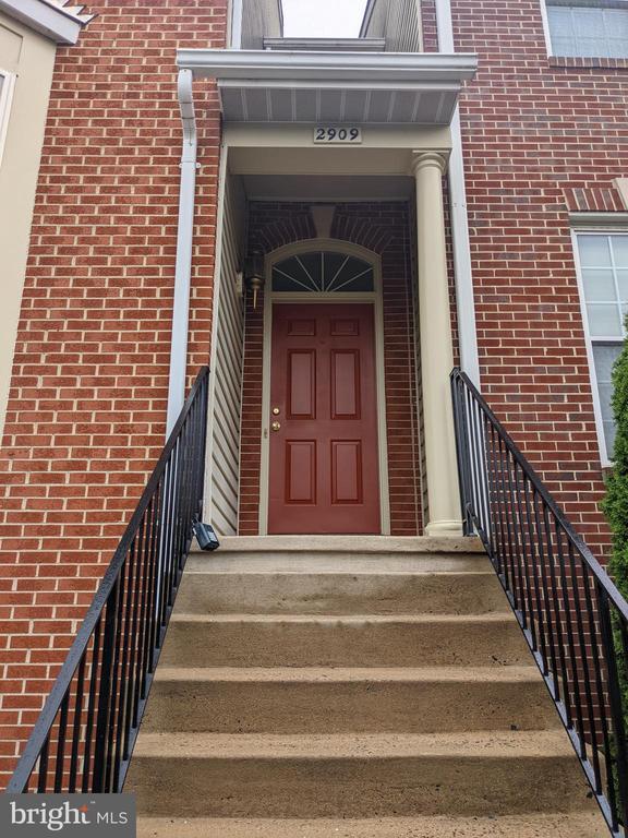 Building Photo - 2909 Mainstone Dr