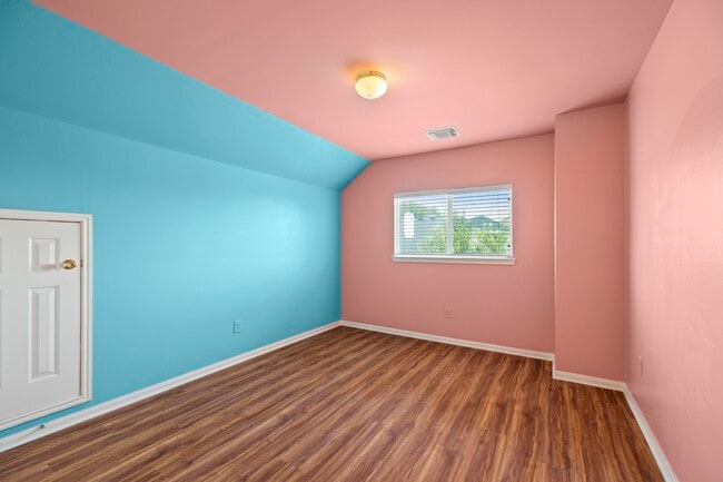 Building Photo - 12202 Mardi Gras Dr