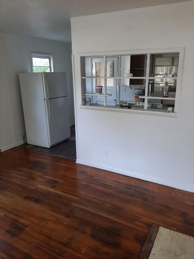 Photo - 1 Bed 1 bath