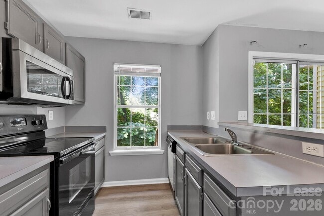 Photo - 6315 Windsor Gate Ln