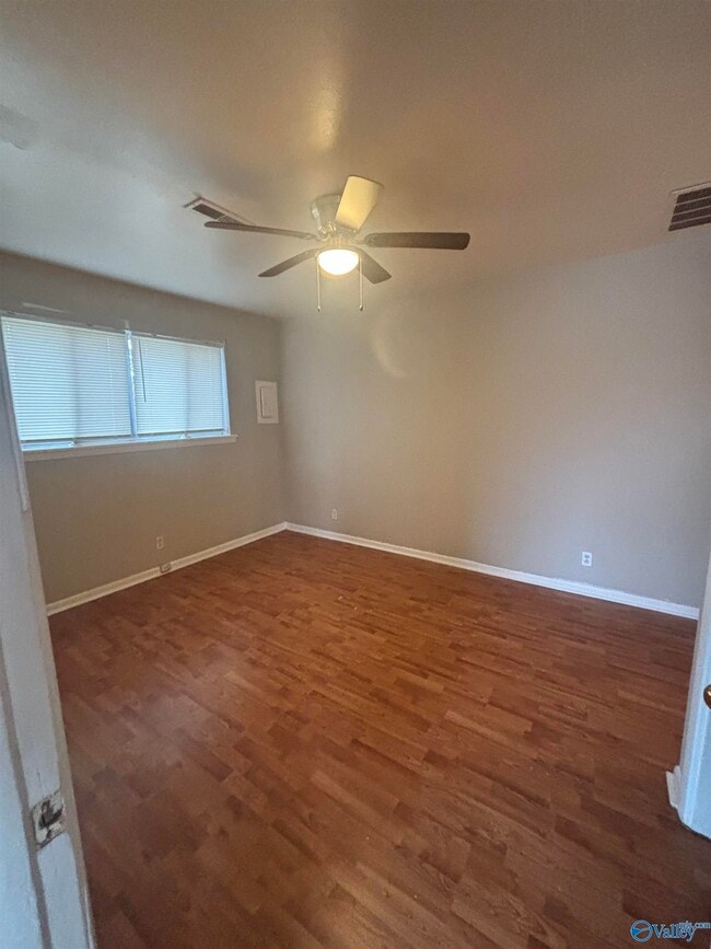 Photo - 907 Stevens Ct NE Unidad 5