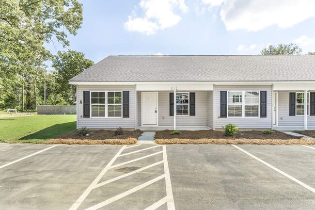 Building Photo - 212 Tabor Dr