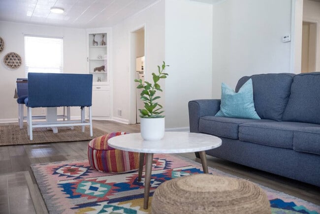 Photo - 237 N Center St Unit ID1249827P