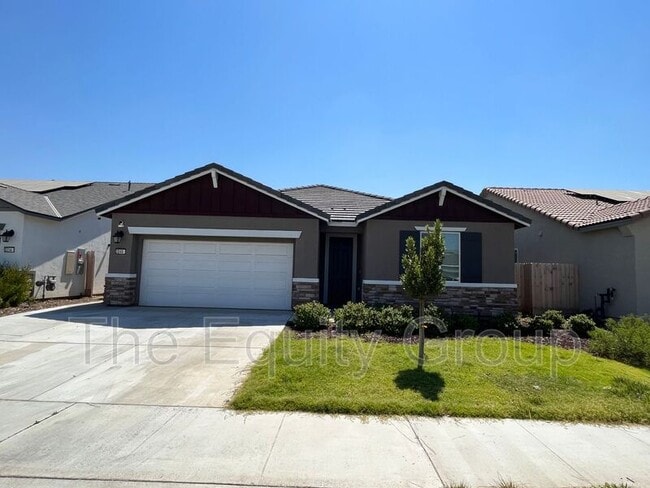 Building Photo - 2240 S Lebec St