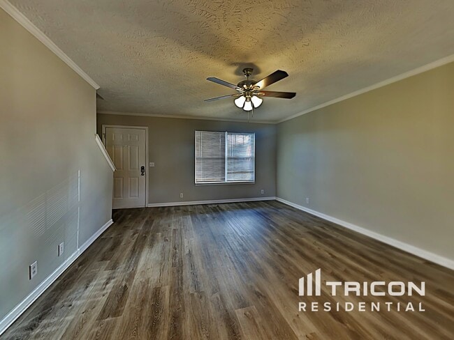 Photo - 4924 Nina Marie Ave