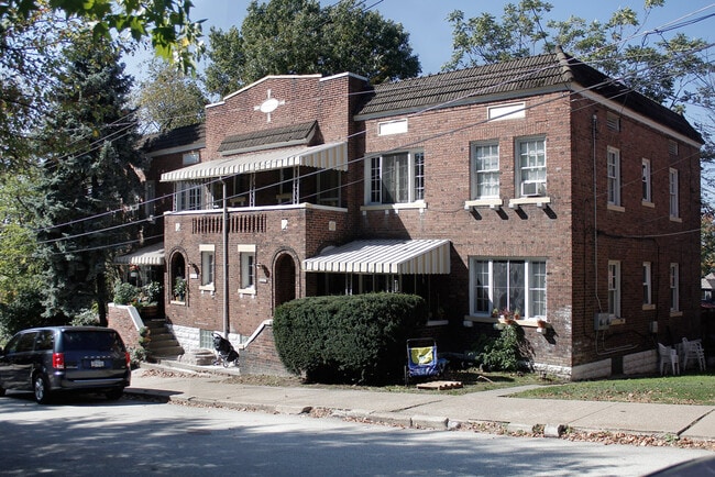 Photo - 8001 Saint Lawrence Ave