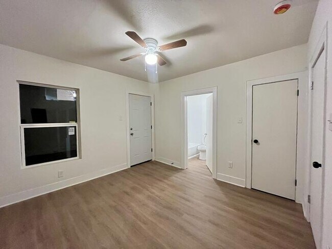 1828 Texas Ave