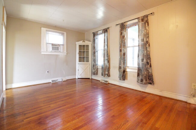 Photo - 400 N 3rd Ave