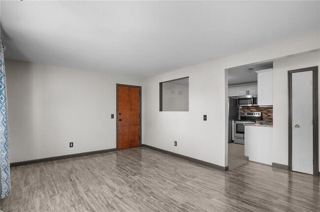 Photo - 2160 Mineral Spring Ave Unit 3-10