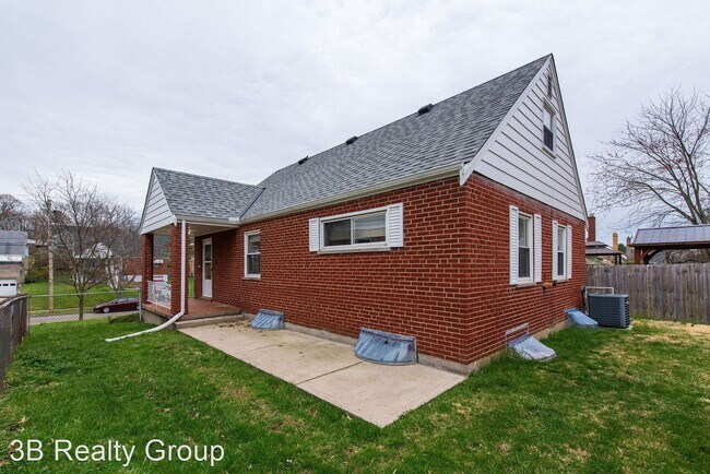 Photo - 4 br, 1 bath House - 1001 Covedale Ave.