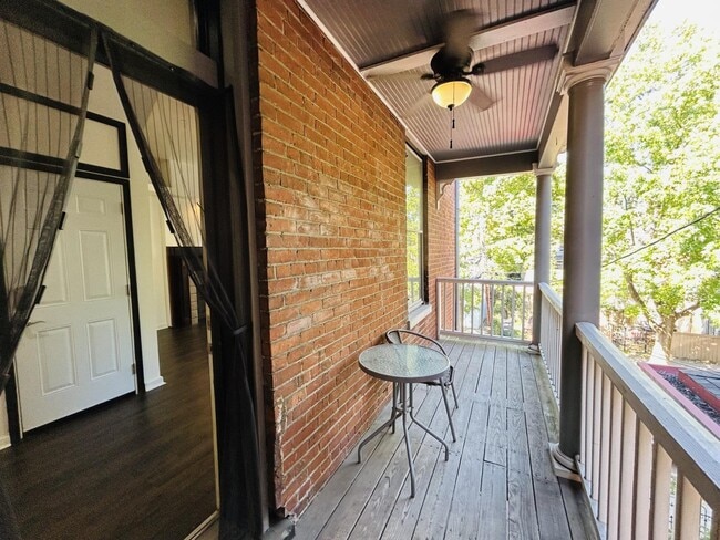 243 W 8th St Unit 2