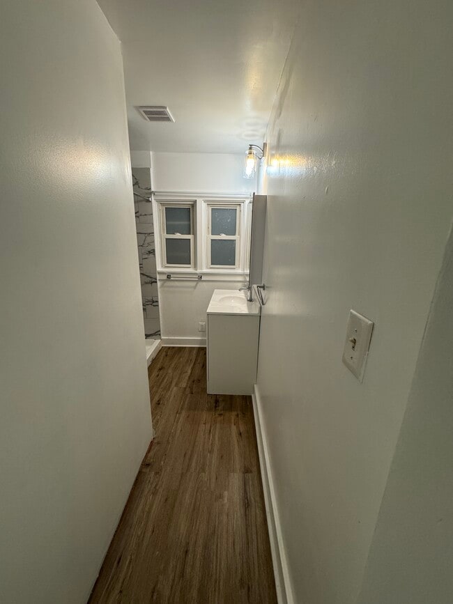 1070 Helderberg Ave Unit 1070 Helderberg , 1st Floor