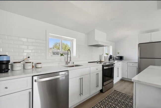 Photo - 1001 80th St Unidad 3