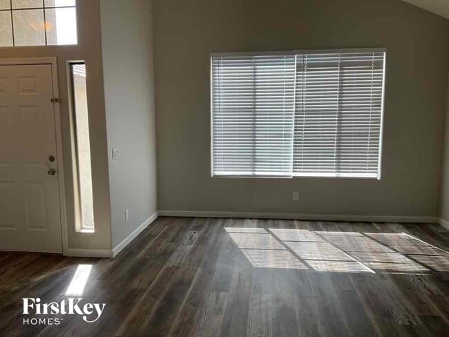 Photo - 13034 W Ash St