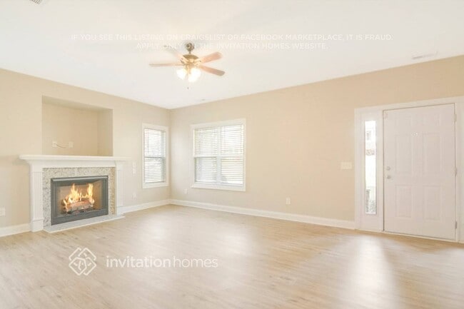 Photo - 77 Carson Dr
