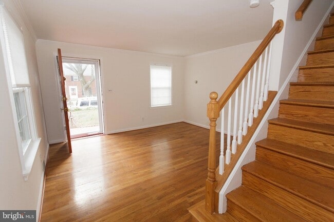 Photo - 1419 N Longfellow St