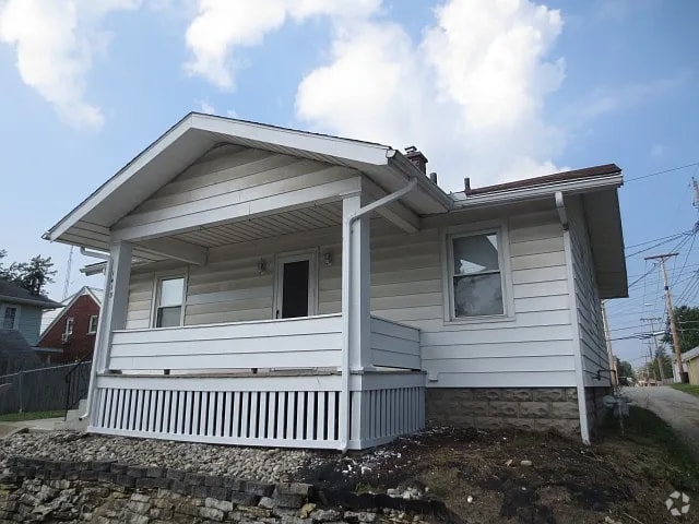 Building Photo - 1415 Schilling Ave Rental