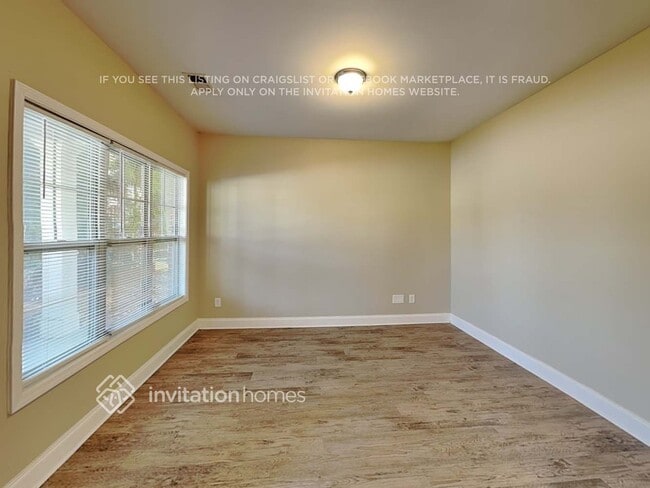505 Lakeside View