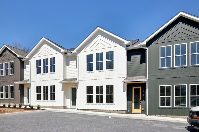 Photo - 361 Archwood Dr