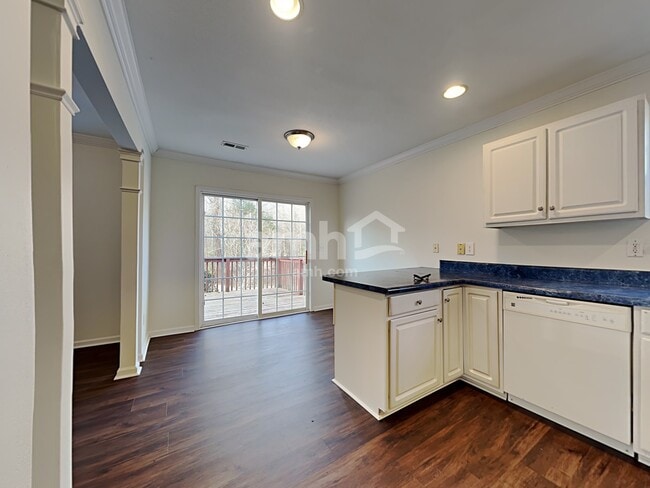 Photo - 101 Kingscreek Dr