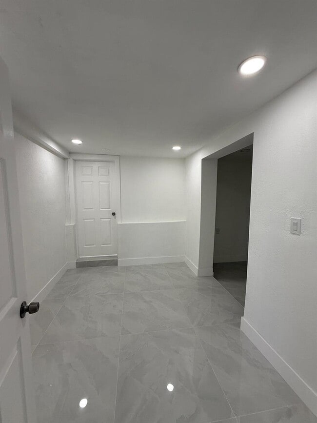 Photo - 4400 SW 36th St