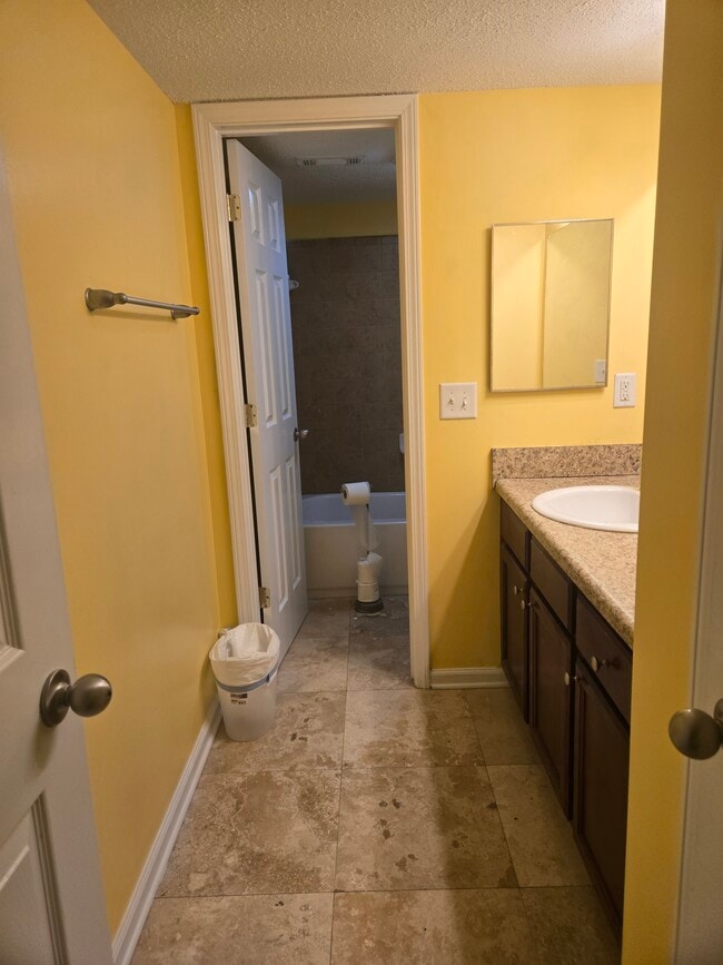 Photo - 80 Place Fontaine Unit 80