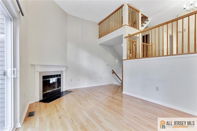 Photo - 140 S Barrow Pl