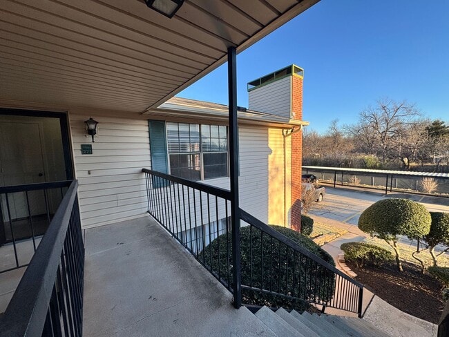 Photo - Beautifully Updated 2BR/2BA Condo in Gated Community – Modern Finishes & Pool Access Unidad 271