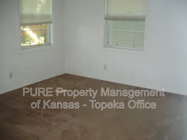 Photo - 2412 SW Seabrook Ave