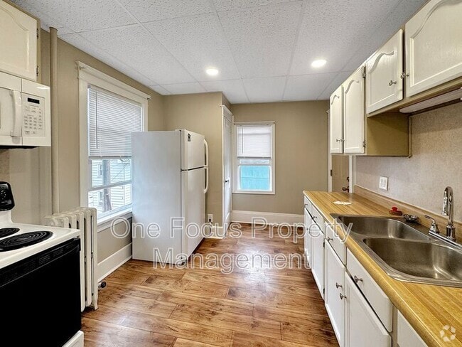 Building Photo - 2205 W 4th St Unit APT #3
