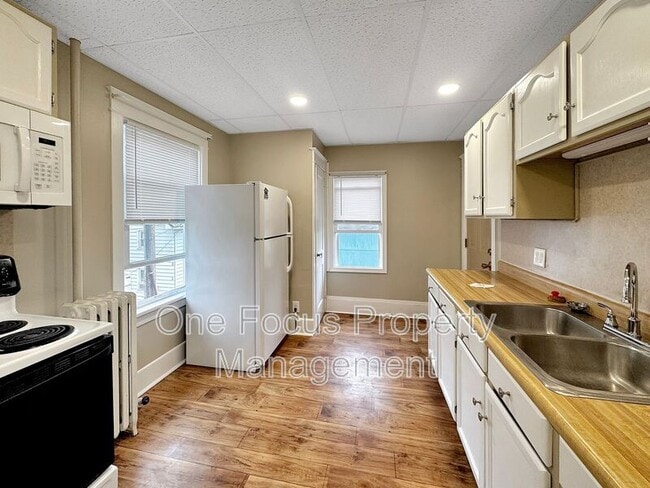 Photo - 2205 W 4th St Unit APT #3