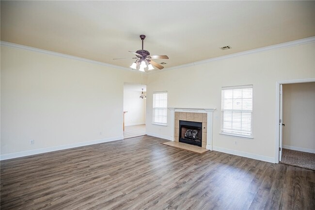 Photo - 520 Bonanza St