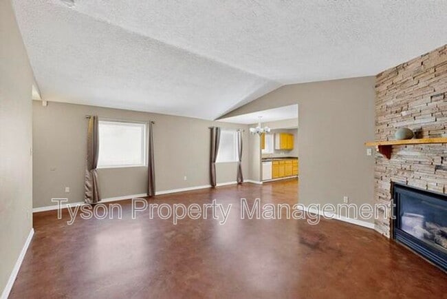 Photo - 11204 Miravista Pl SE