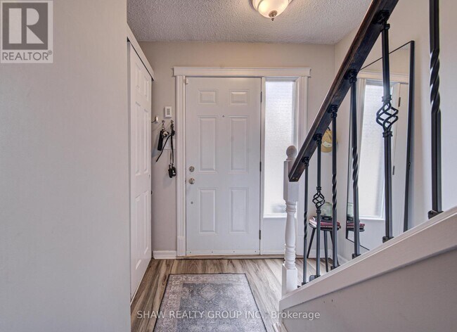 Photo - 300 Rexford Dr