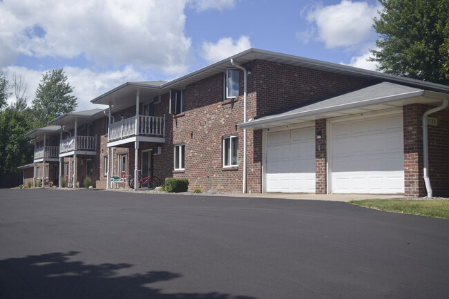 Perkins Heights - Perkins Heights Apartments