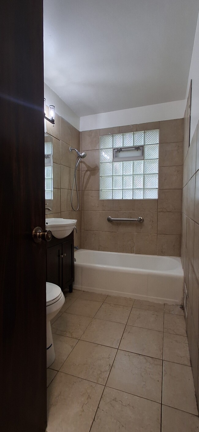 Photo - 10117 W Cleveland Ave Unit 10117